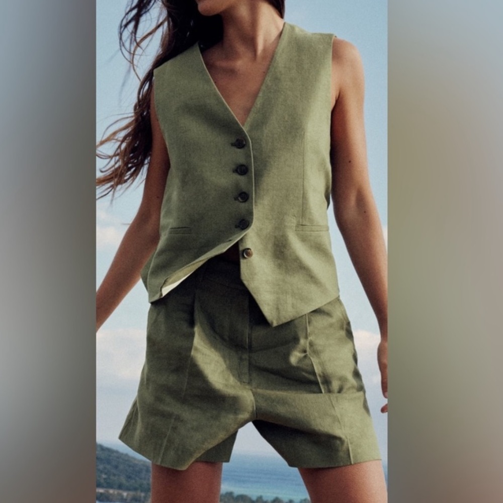 Zara green linen shorts